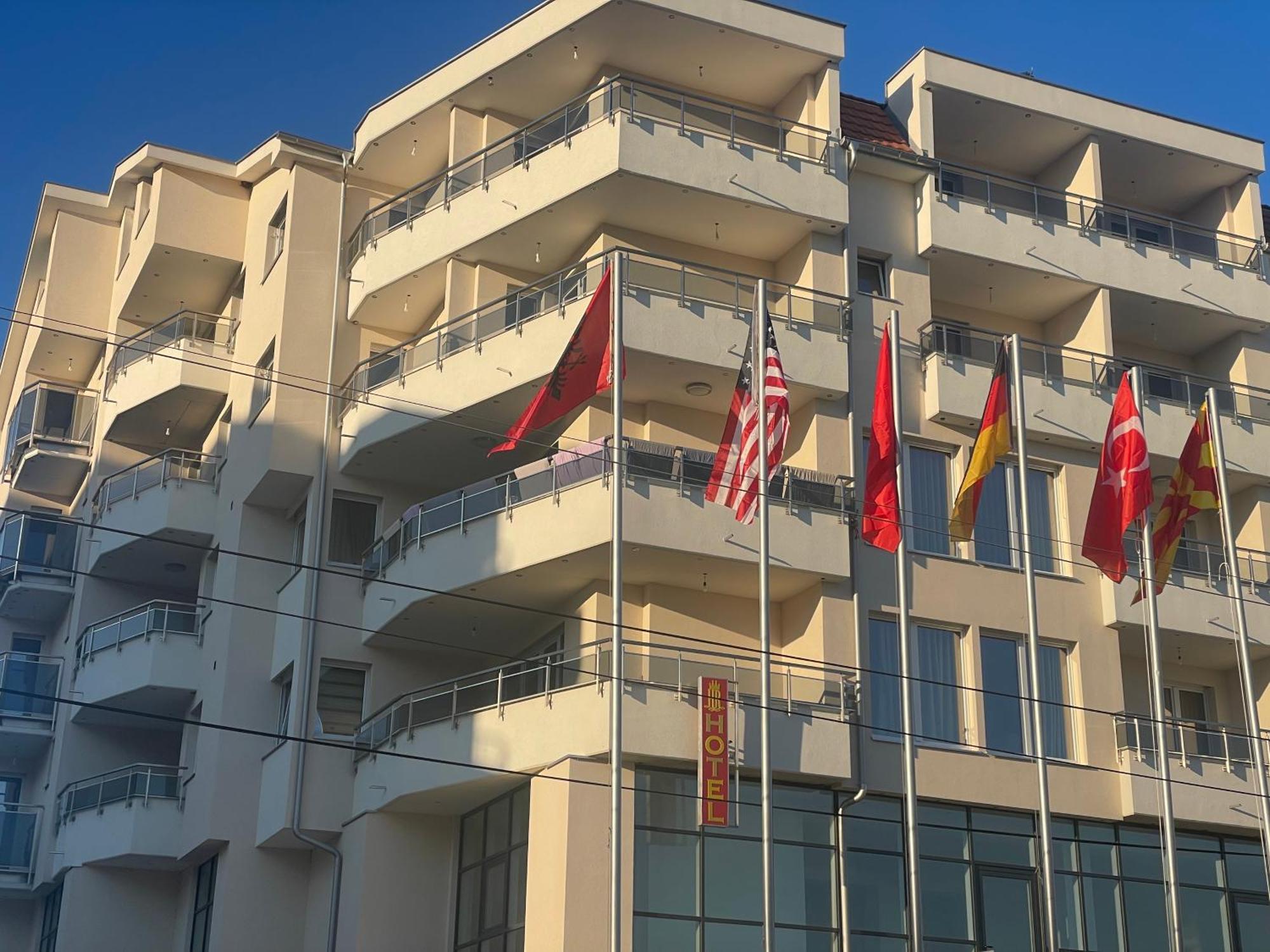 Hotel Majestic Struga Exterior photo