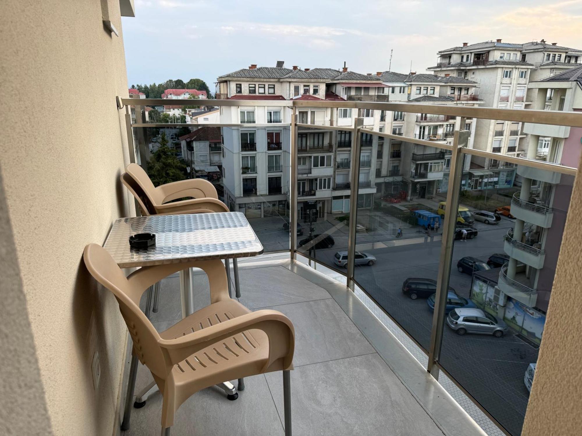 Hotel Majestic Struga Exterior photo