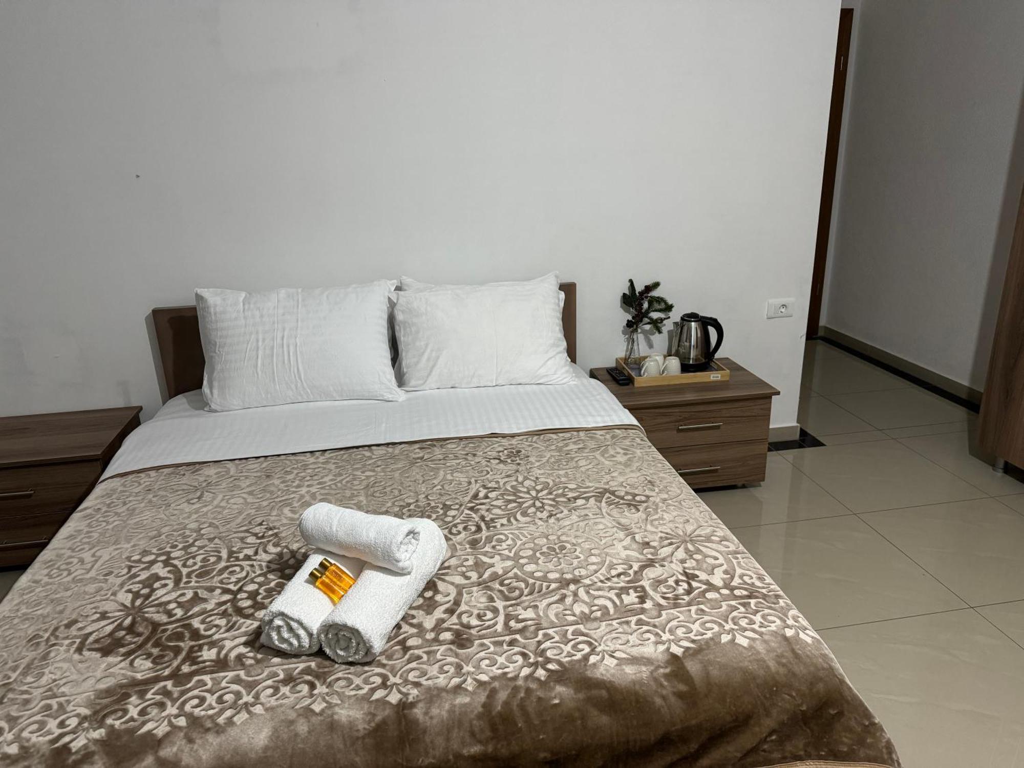 Hotel Majestic Struga Exterior photo