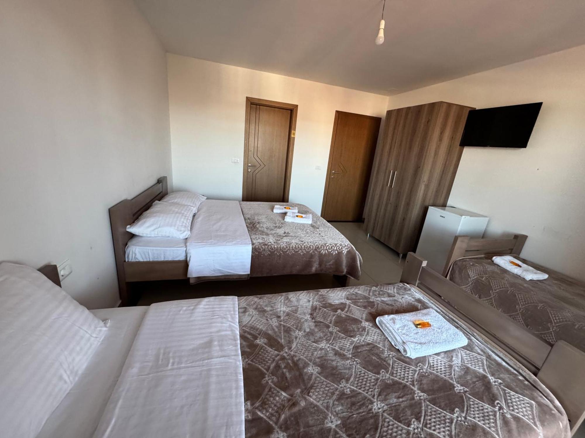 Hotel Majestic Struga Exterior photo